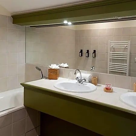 Hotel L'arborescence *